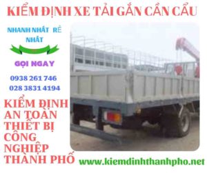 Hình ảnh kiểm định xe tải gắn cần cẩu