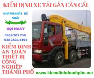 Hình ảnh kiểm định xe tải gắn cần cẩu