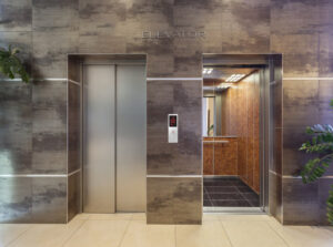 Kiểm định thang máy- Nguyên lý hoạt động của thang máy thủy lực